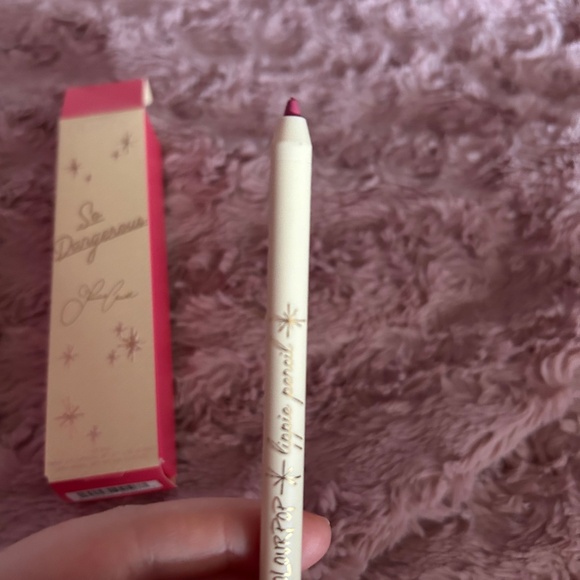 $9.99 SHIPPING Colourpop so dangerous lip duo - Picture 4 of 4